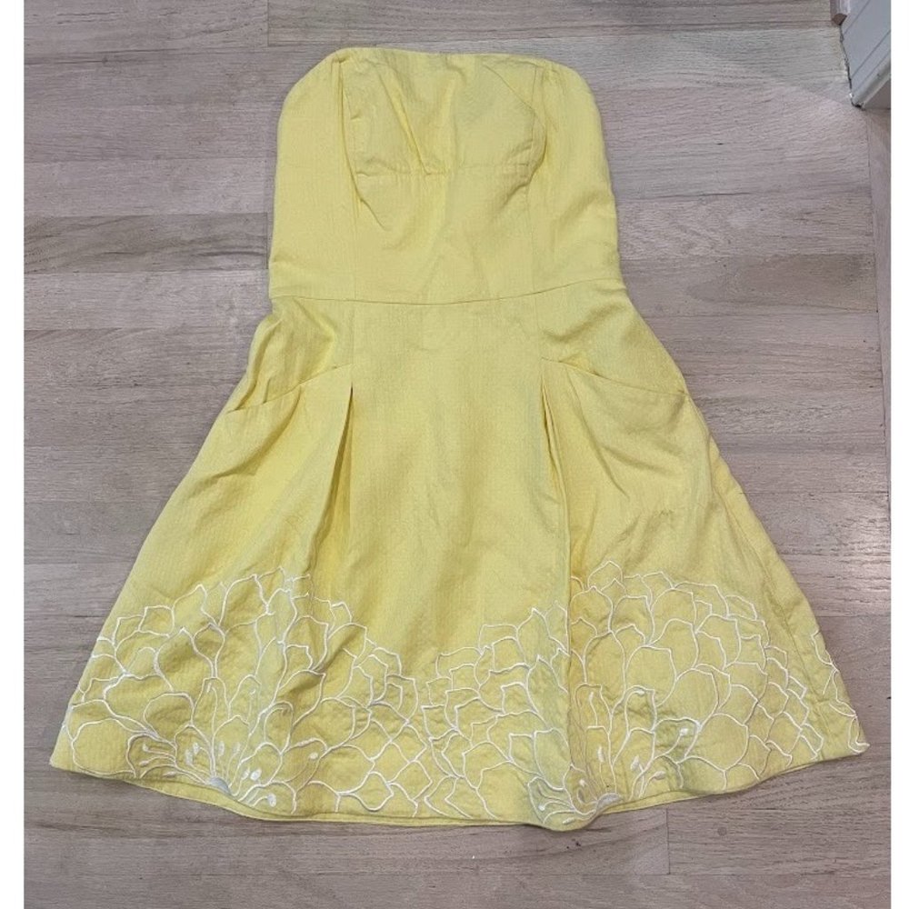 Lilly Pulitzer yellow Blossom strapless dress with white embroidery size 4